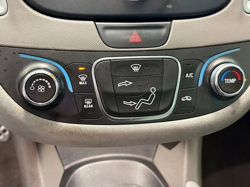 Used 2016 Chevrolet Malibu LS FWD image 18