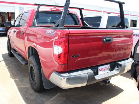 Used 2021 Toyota Tundra SR5 w/ SR5 Leather Package AWD/4WD image 8