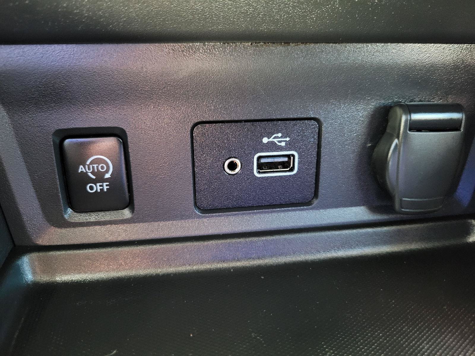 Used 2025 Nissan Sentra S FWD image 18
