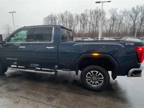 Certified 2023 GMC Sierra 2500 SLT w/ SLT Preferred Package image 5