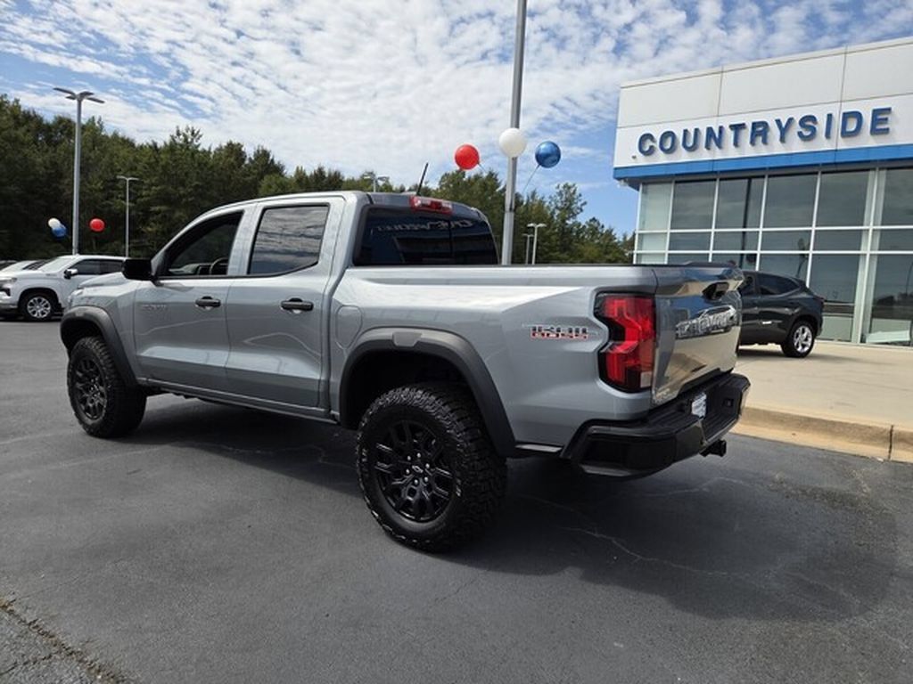 Used 2026 Chevrolet Colorado Trail Boss AWD/4WD image 3