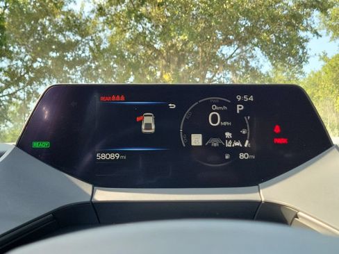 Used 2024 Toyota Prius LE FWD image 26