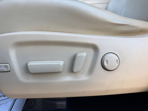 Used 2015 Toyota Highlander Limited image 14