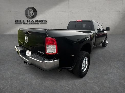 Used 2024 RAM 3500 Tradesman w/ Chrome Appearance Group AWD/4WD image 5