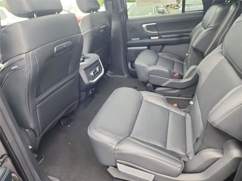 New 2025 Ford Expedition Max Platinum w/ Stealth Performance Package image 17