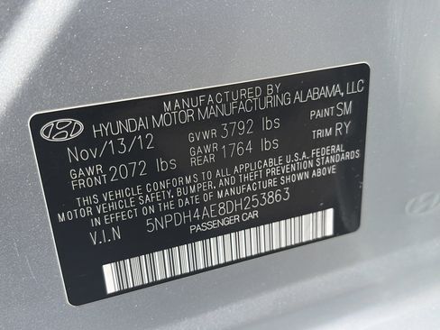 Used 2013 Hyundai Elantra Limited w/ Technology Pkg FWD image 34