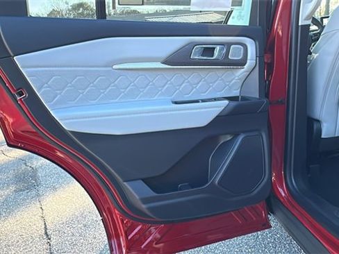 New 2026 Ford Explorer Platinum w/ LUX Leather Package image 20