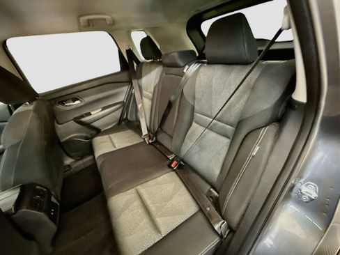 Used 2025 Nissan Rogue SV AWD/4WD image 28