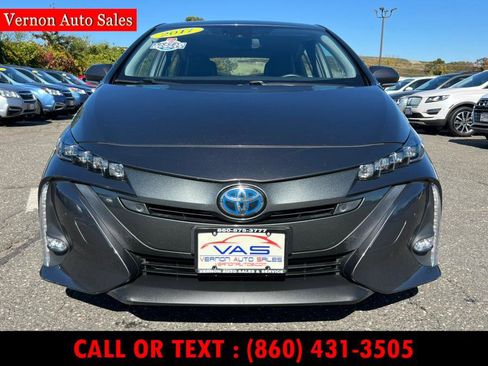Used 2017 Toyota Prius Prime Advanced image 2