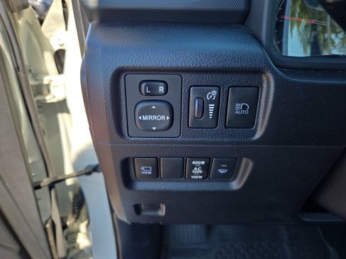 Used 2022 Toyota 4Runner Limited image 30