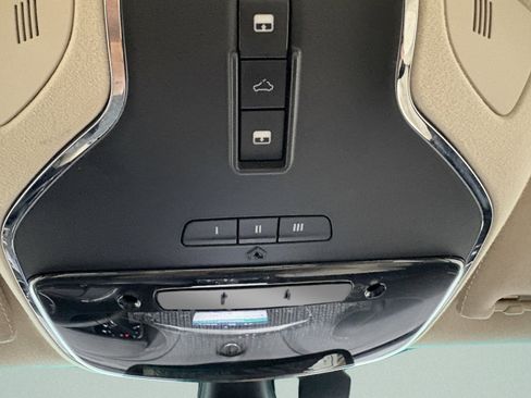 Used 2015 Maserati Ghibli image 16