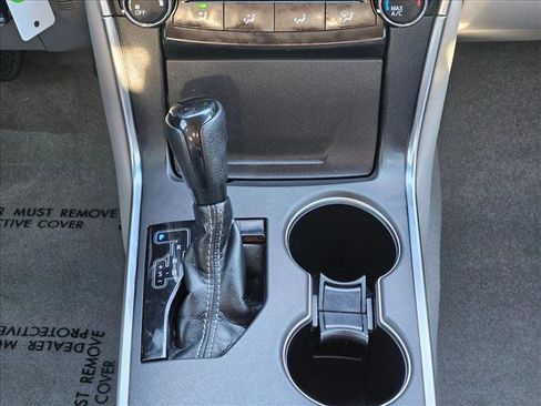 Used 2016 Toyota Camry LE image 13