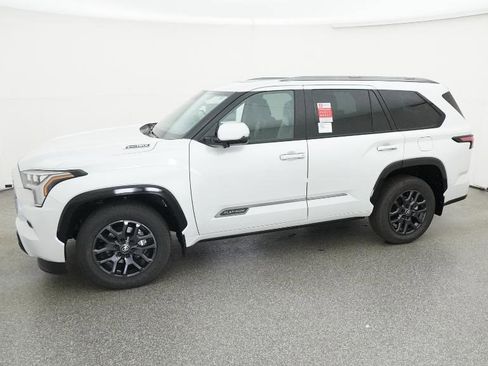 New 2026 Toyota Sequoia Platinum image 8