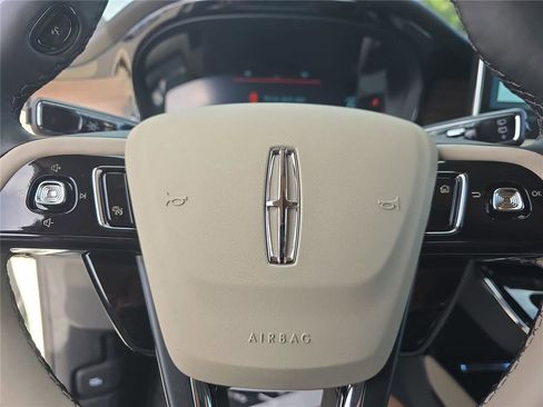 New 2026 Lincoln Corsair Reserve FWD image 20