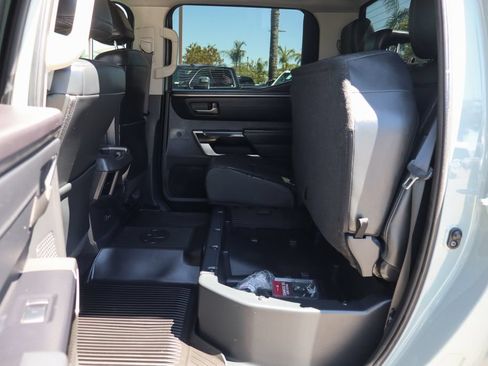 Used 2024 Toyota Tundra Limited AWD/4WD image 43