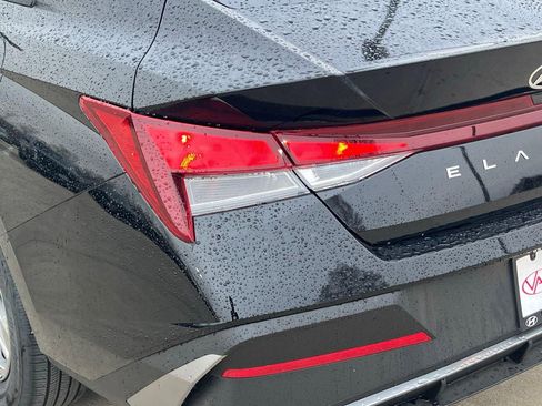 New 2026 Hyundai Elantra SE image 12