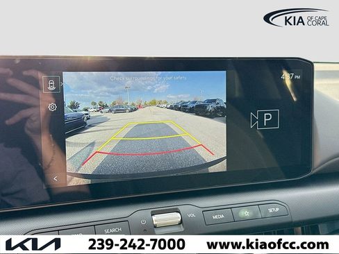 New 2025 Kia K4 LXS image 28