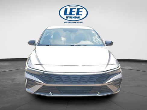 Certified 2026 Hyundai Elantra Sport FWD image 8