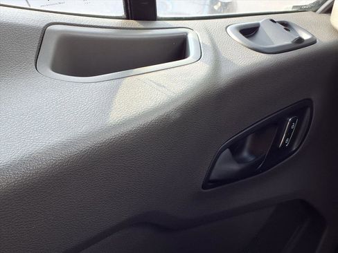 Used 2022 Ford Transit 350 XLT image 18