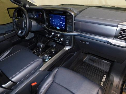 Used 2025 Ford F150 Lariat w/ Equipment Group 502A High image 18