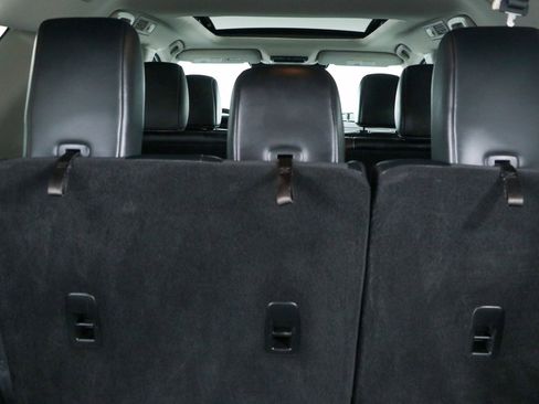 Used 2023 Nissan Pathfinder Platinum FWD image 31