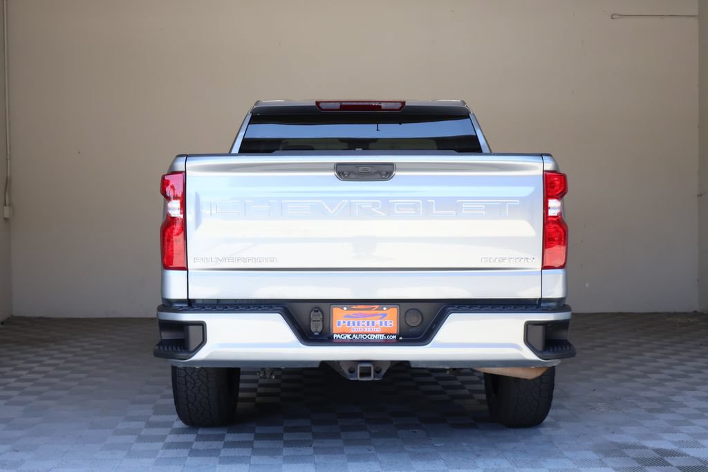 Used 2025 Chevrolet Silverado 1500 Custom w/ Turbomax Blackout Package RWD image 11