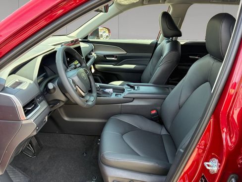 New 2026 Toyota Grand Highlander AWD image 10