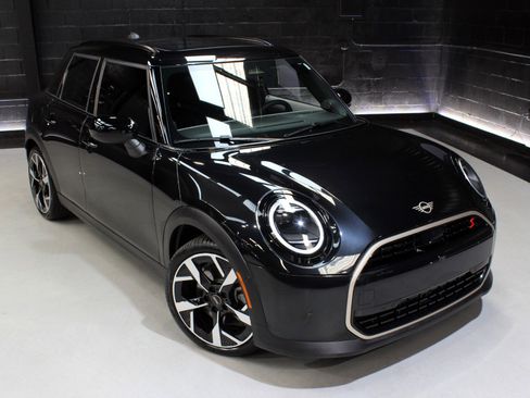 Used 2025 MINI Cooper S image 7