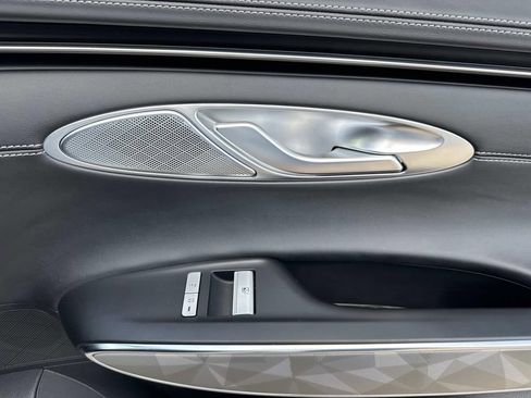 Used 2025 Genesis GV70 3.5T Sport w/ Sport Advanced Package image 18