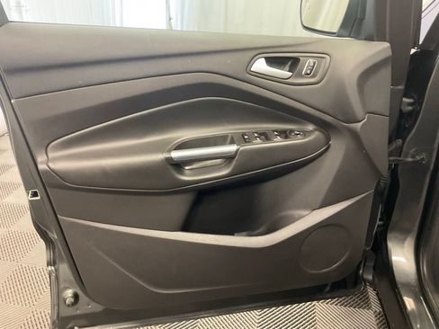Used 2018 Ford Escape SEL w/ Ford Safe & Smart Package AWD/4WD image 15