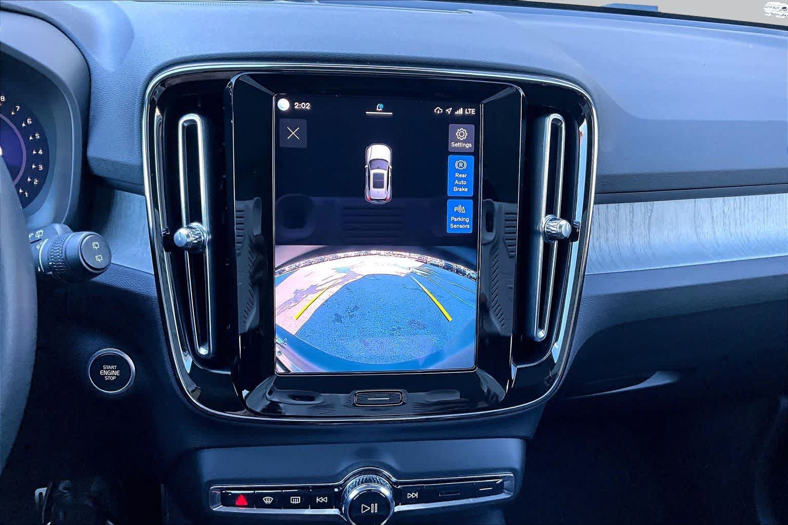Used 2023 Volvo XC40 B5 Plus w/ Climate Package AWD/4WD image 27