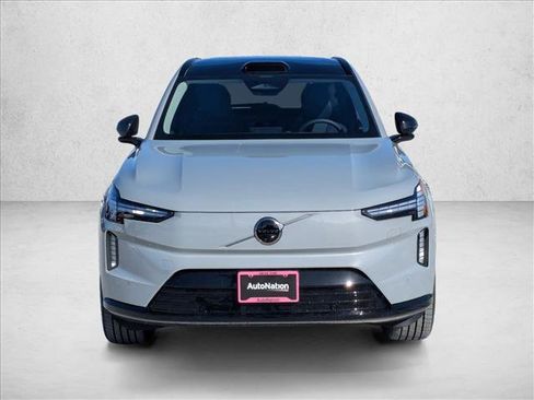 New 2025 Volvo EX90 Plus w/ Protection Package Premier image 6