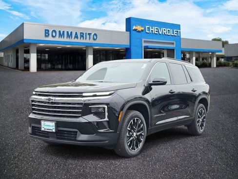 New 2026 Chevrolet Traverse LT w/ Sun and Wheel Package AWD/4WD image 1