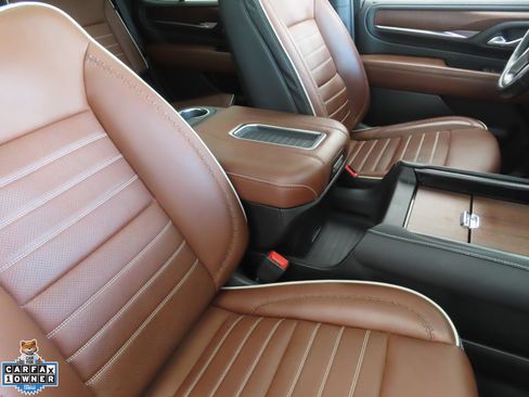 Used 2024 GMC Yukon Denali Ultimate AWD/4WD image 29