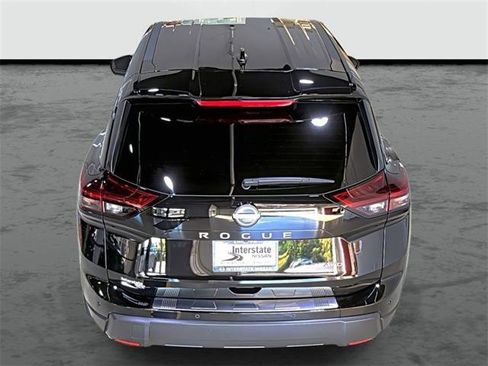 Used 2026 Nissan Rogue SV AWD/4WD image 3