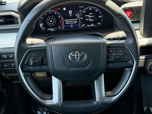 Used 2024 Toyota Tacoma TRD Off-Road AWD/4WD image 13