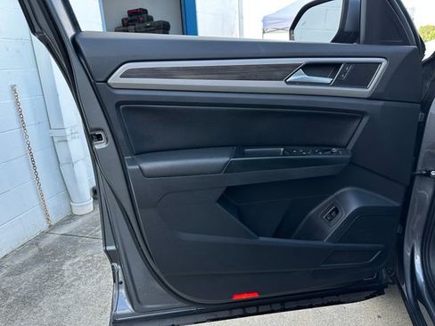 Used 2019 Volkswagen Atlas SE w/ Towing Package FWD image 10