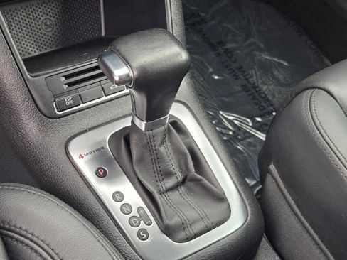Used 2009 Volkswagen Tiguan SE AWD/4WD image 18