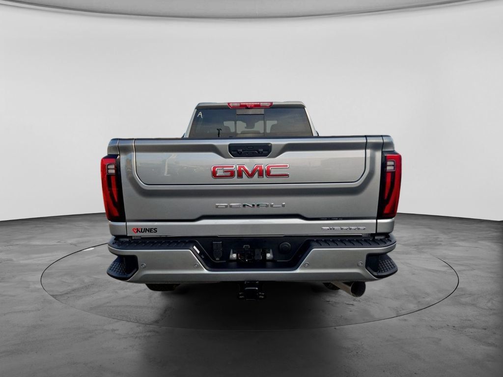 New 2026 GMC Sierra 2500 Denali w/ Technology Package AWD/4WD image 8