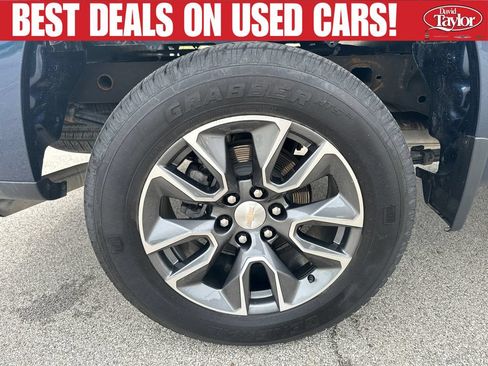 Used 2023 Chevrolet Silverado 1500 LT AWD/4WD image 34