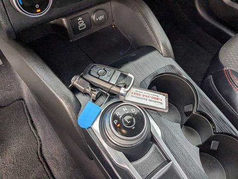 Used 2025 Ford Escape ST-Line image 29