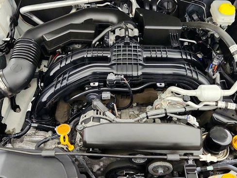 Used 2024 Subaru Crosstrek 2.0i Premium image 27