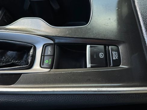 Used 2018 Honda Accord Sport image 34