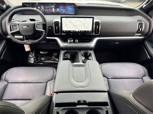New 2025 Ford Expedition Platinum w/ Stealth Performance Package image 21