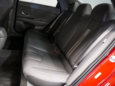 Used 2025 Hyundai Elantra Sport FWD image 7