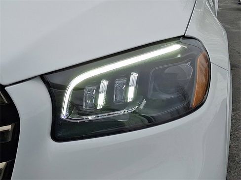Certified 2026 Mercedes-Benz GLS 580 4MATIC image 9