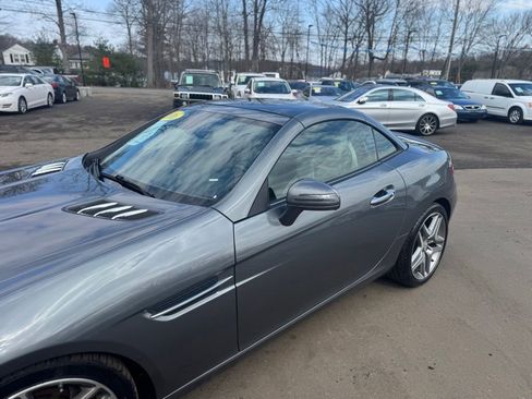 Used 2016 Mercedes-Benz SLK 300 image 12
