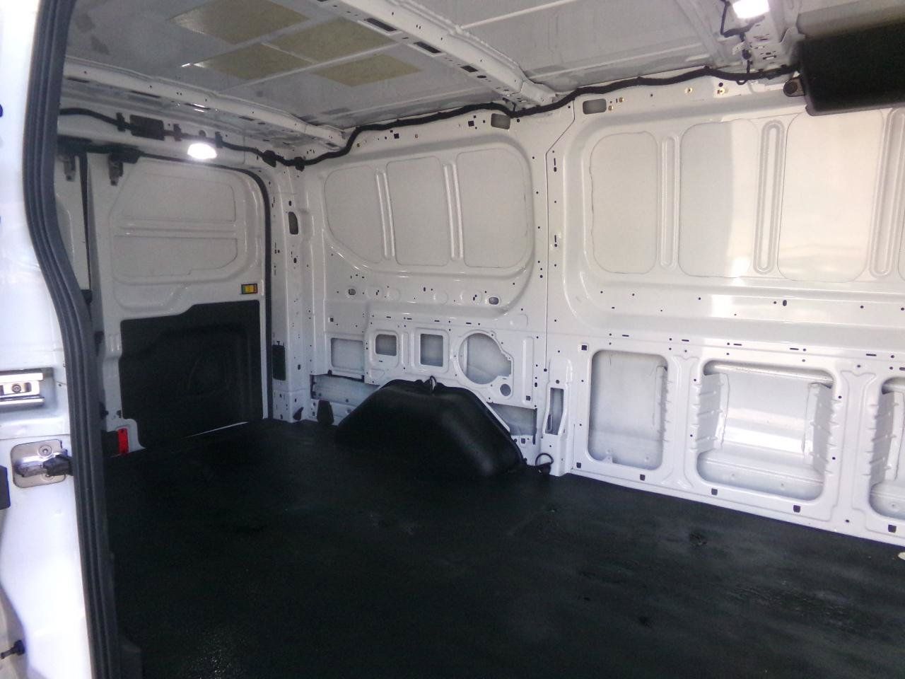 Used 2019 Ford Transit 150 130 Low Roof RWD image 26