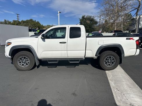 Used 2021 Toyota Tacoma SR image 2