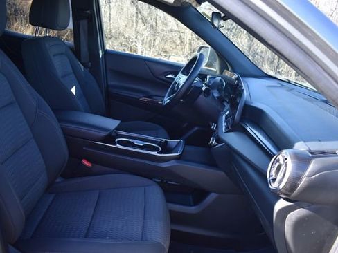 Certified 2025 Chevrolet Equinox LT image 13